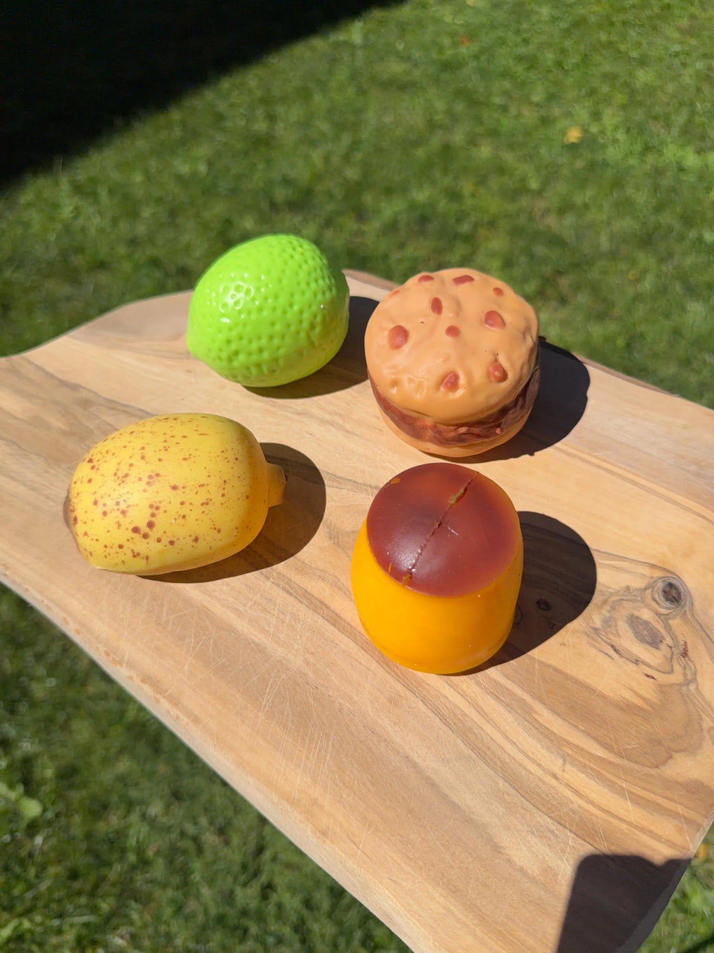 Strawberry, Peanut, Lemon, Mangosteen,Corn, Banana, Pudding, Cookie Crunchy Texture Squishy Sampler Figdet Toys
